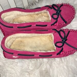 Vineyard Vines Womens Rhododendron Magenta Slippers Sz 6